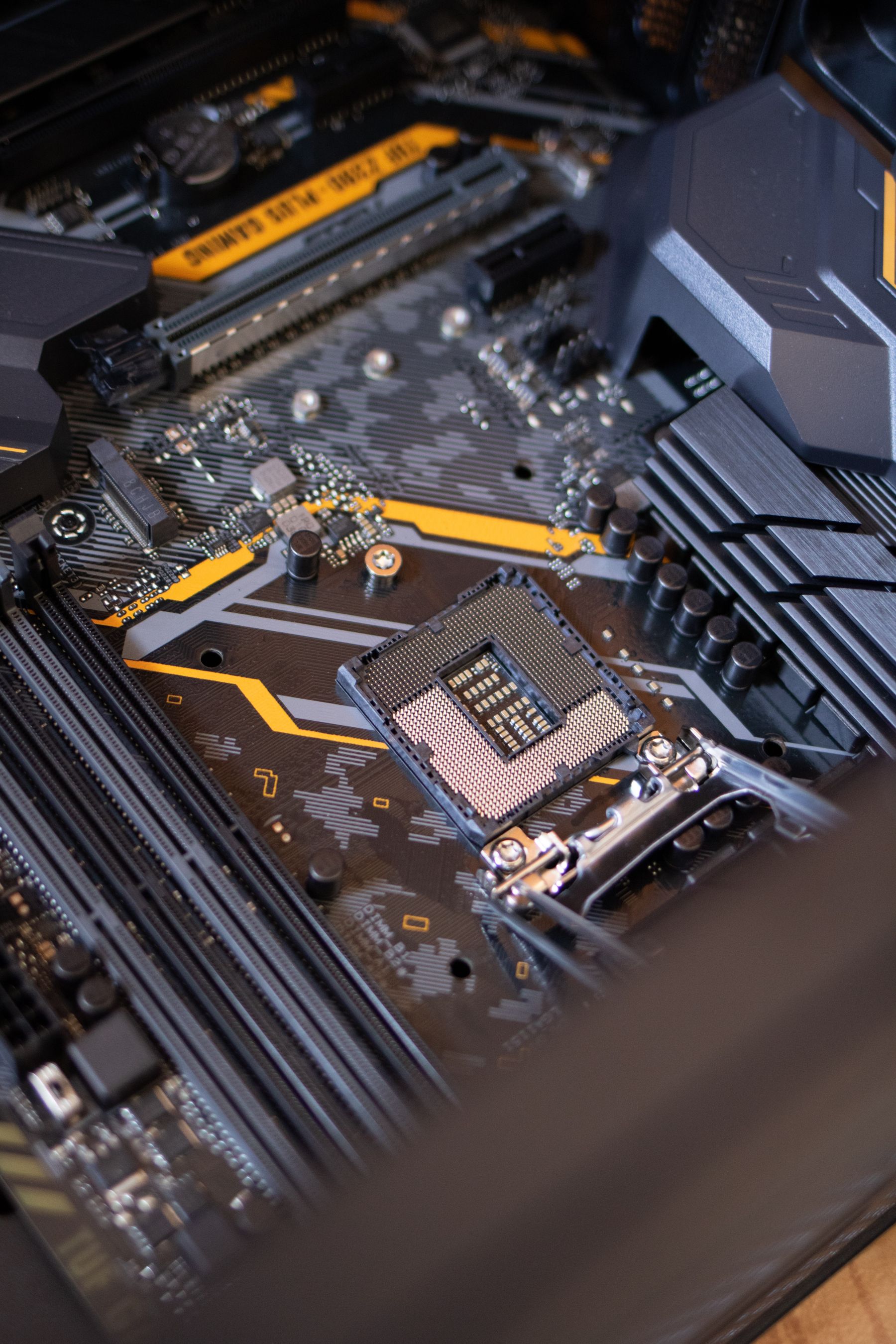Schéma du réseau de Mac dans le cloud DplyMini composé de plusieurs nœuds et connexions